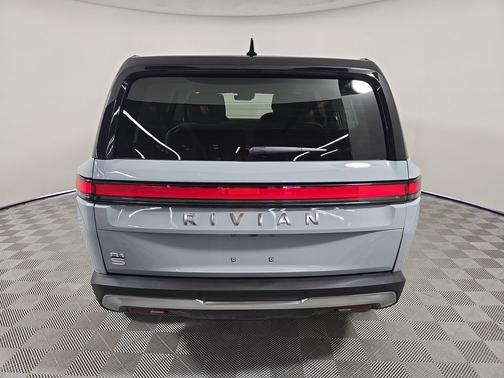 2024 Rivian R1S Adventure Package