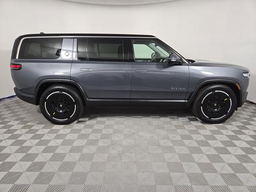 2025 Rivian R1S Adventure trim