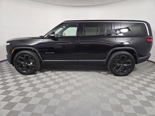 Midnight 2023 Rivian R1S Adventure Package