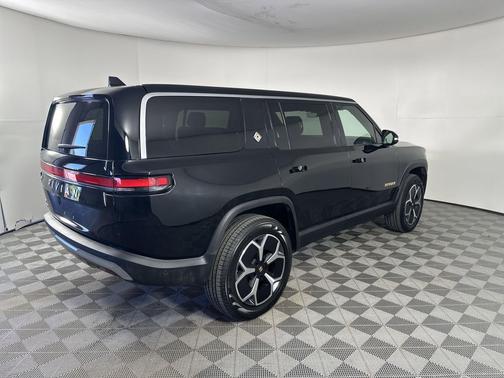 2023 Rivian R1S Launch Edition