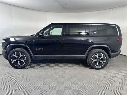 2023 Rivian R1S Launch Edition