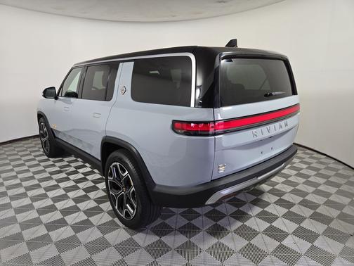 2022 Rivian R1S Launch Edition