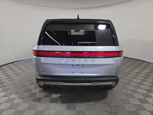 LA Silver 2024 Rivian R1S Adventure Package