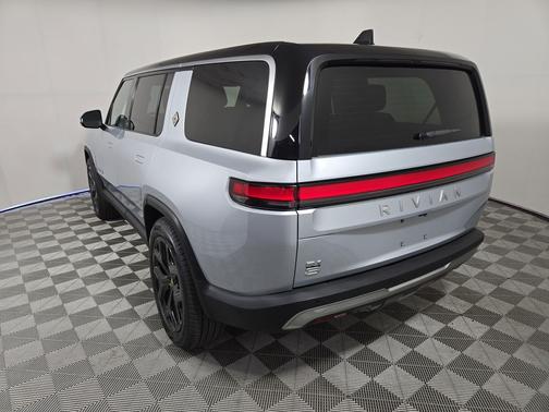LA Silver 2024 Rivian R1S Adventure Package
