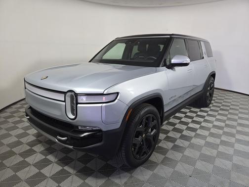 LA Silver 2024 Rivian R1S Adventure Package