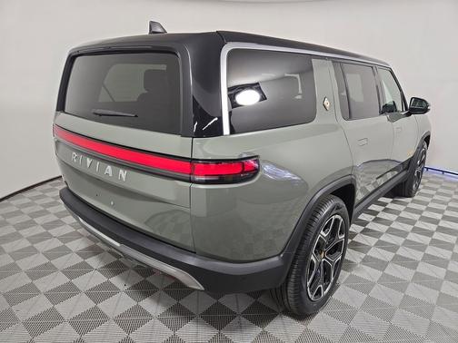 2023 Rivian R1S Launch Edition