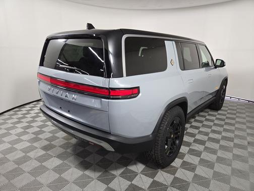 Limestone 2022 Rivian R1S Launch Edition