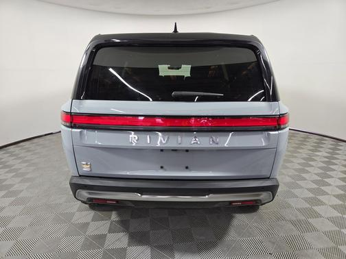Limestone 2022 Rivian R1S Launch Edition