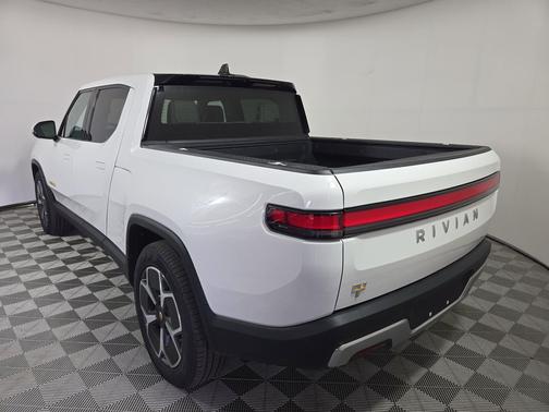 2022 Rivian R1T Adventure