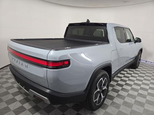 2022 Rivian R1T Adventure