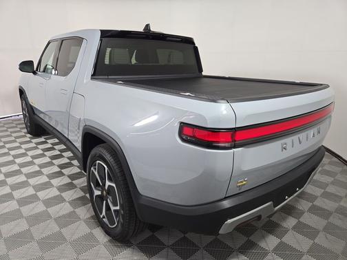 2022 Rivian R1T Adventure