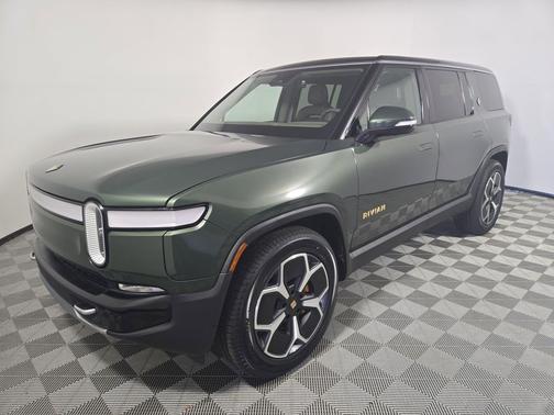 2023 Rivian R1S Adventure