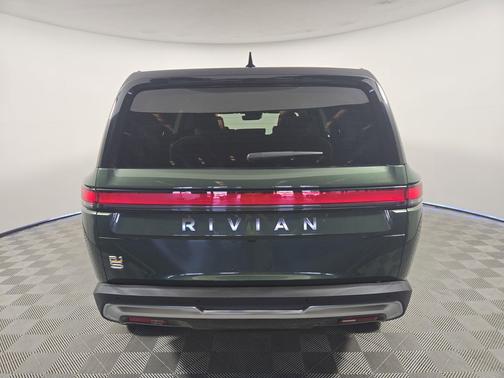 2023 Rivian R1S Adventure
