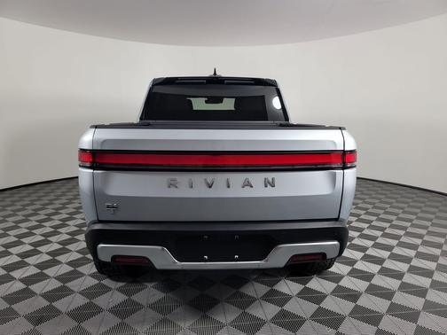 2025 Rivian R1T Adventure trim