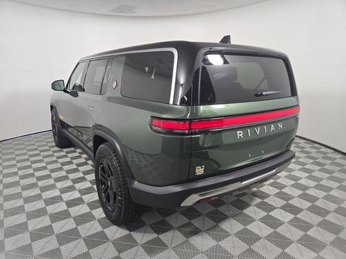 2023 Rivian R1S Adventure