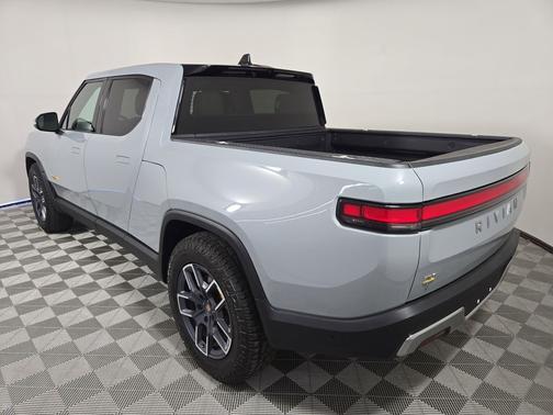 2023 Rivian R1T Adventure Quad Motor Large Pack