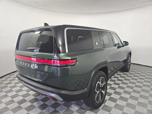 2023 Rivian R1S Adventure
