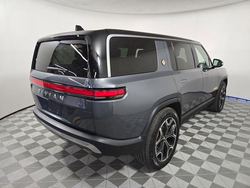 2022 Rivian R1S Launch Edition