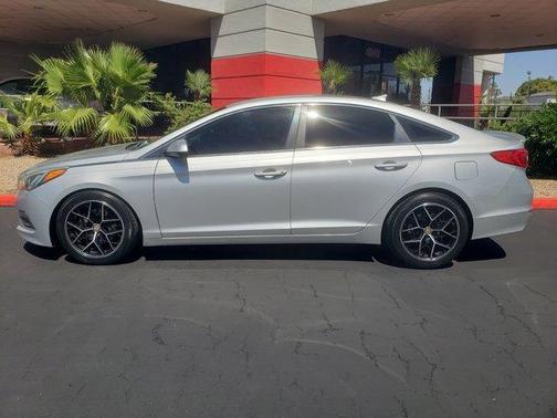 2015 Hyundai SONATA SE