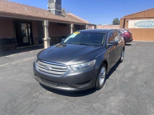 2018 Ford Taurus SE