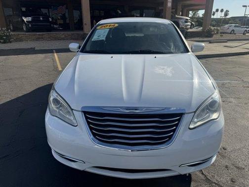 2014 Chrysler 200 LX