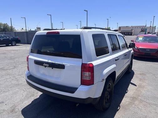2016 Jeep Patriot Sport