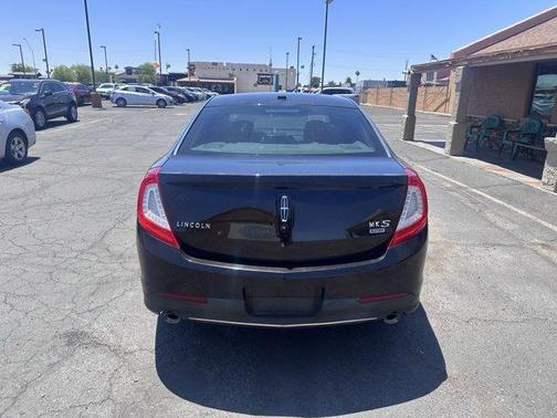 2014 Lincoln MKS Base