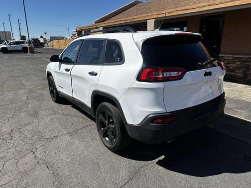2016 Jeep Cherokee Altitude