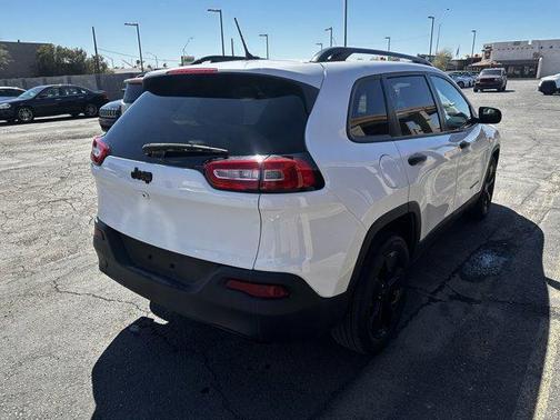 2016 Jeep Cherokee Altitude