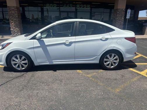 2013 Hyundai Accent GLS