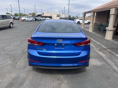 2018 Hyundai ELANTRA SE