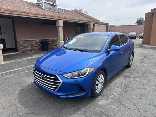 2018 Hyundai ELANTRA SE