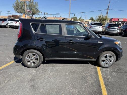 2017 Kia Soul Base
