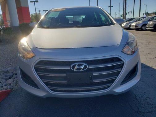 2017 Hyundai Elantra GT Base