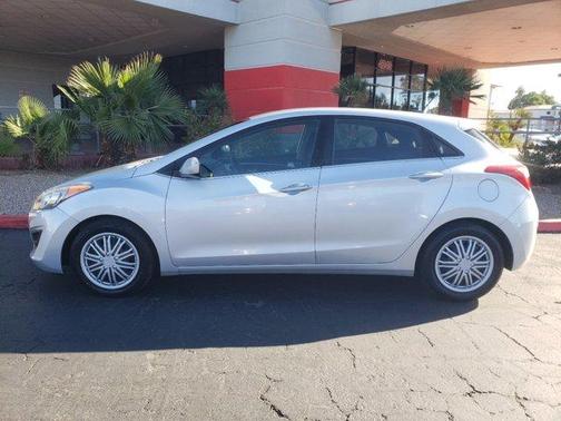 2017 Hyundai Elantra GT Base
