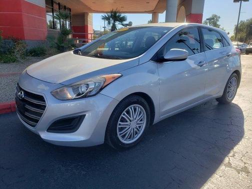 2017 Hyundai Elantra GT Base