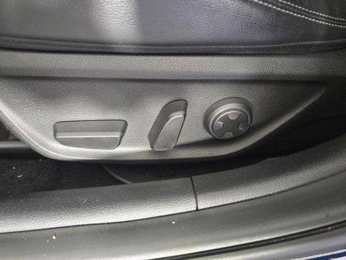 2019 Genesis G70 2.0T Advanced