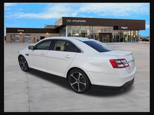 2016 Ford Taurus Limited