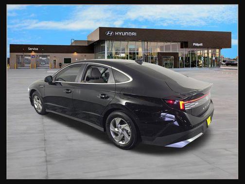2025 Hyundai SONATA SE