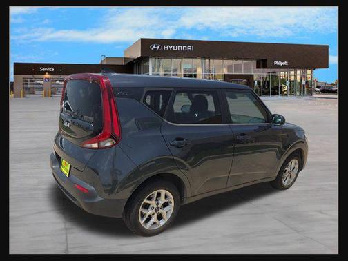 2022 Kia Soul LX