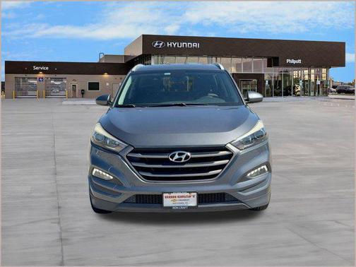 2016 Hyundai TUCSON SE