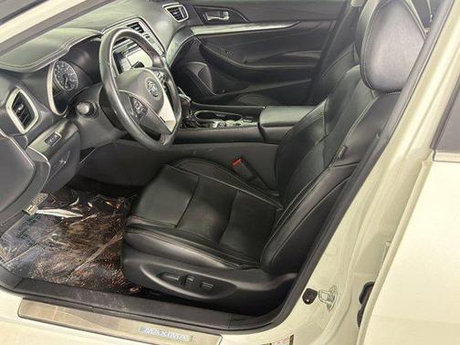 Pearl White Tricoat 2019 Nissan Maxima 3.5 SL