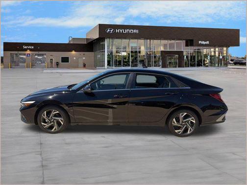 Abyss Black 2026 Hyundai ELANTRA Limited