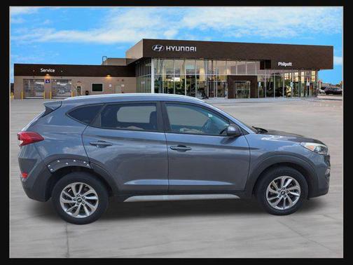2017 Hyundai TUCSON SE