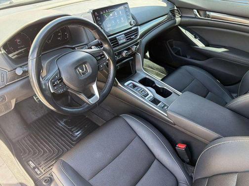 Platinum White Pearl 2020 Honda Accord Sport 2.0T