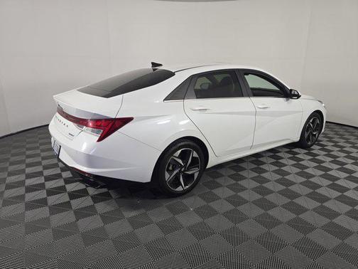 2021 Hyundai ELANTRA Limited