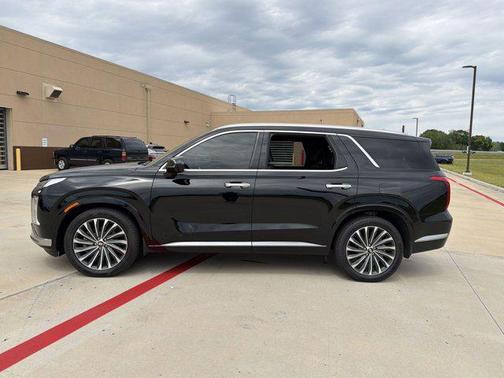 Abyss Black Pearl 2023 Hyundai PALISADE Calligraphy