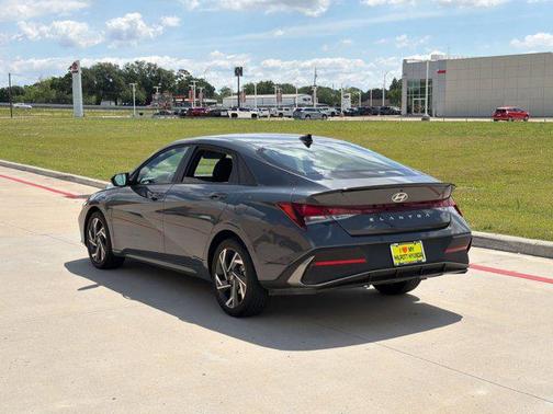 Ecotronic Gray 2025 Hyundai ELANTRA Sport