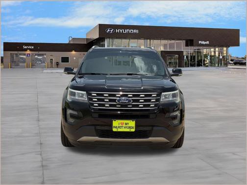 Shadow Black 2017 Ford Explorer XLT