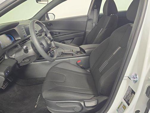 2025 Hyundai ELANTRA Sport